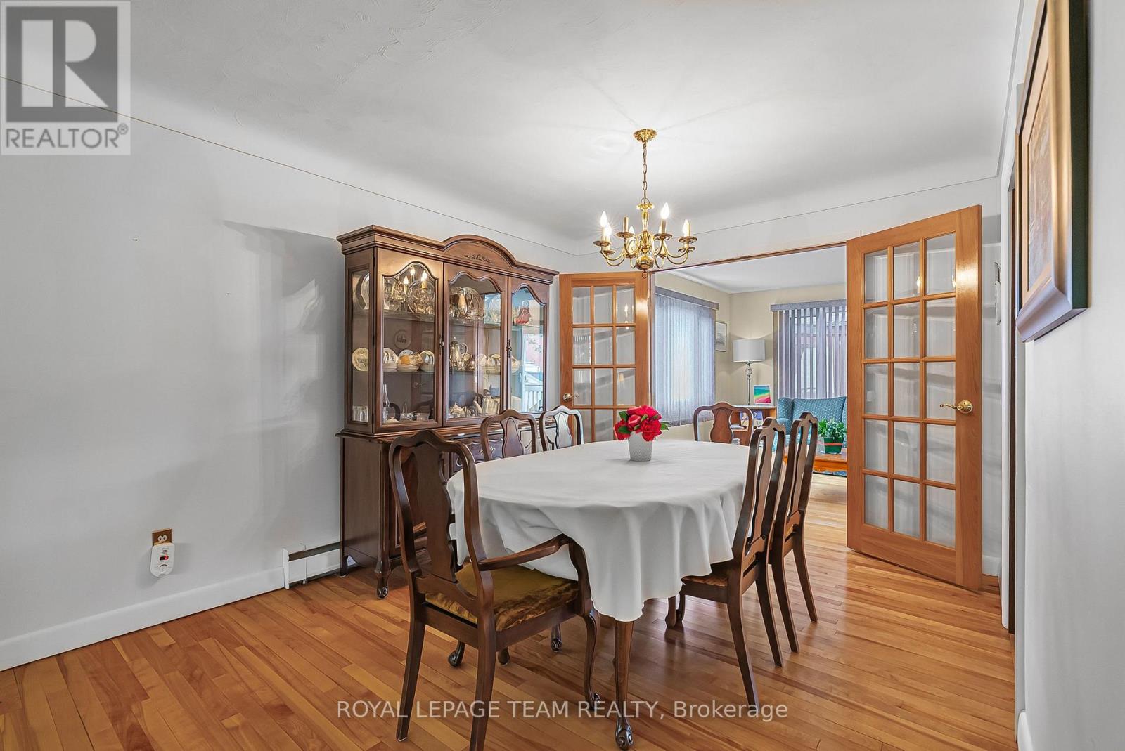 1166 Castle Hill Crescent, Ottawa, Ontario  K2C 2A8 - Photo 9 - X12791440