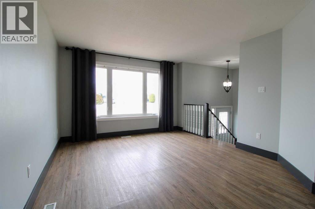 4506 30a Streetclose, Lloydminster, Saskatchewan  S9V 1X7 - Photo 3 - A2303184