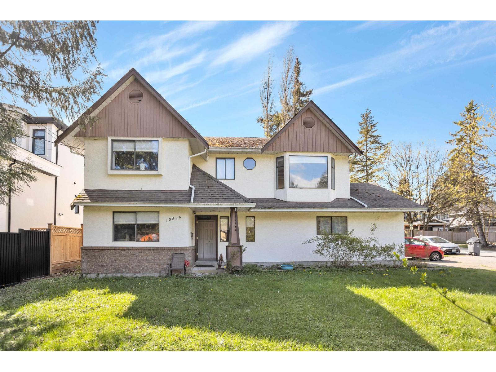 10895 143 Street, Surrey, British Columbia  V3R 3M1 - Photo 2 - R3110405