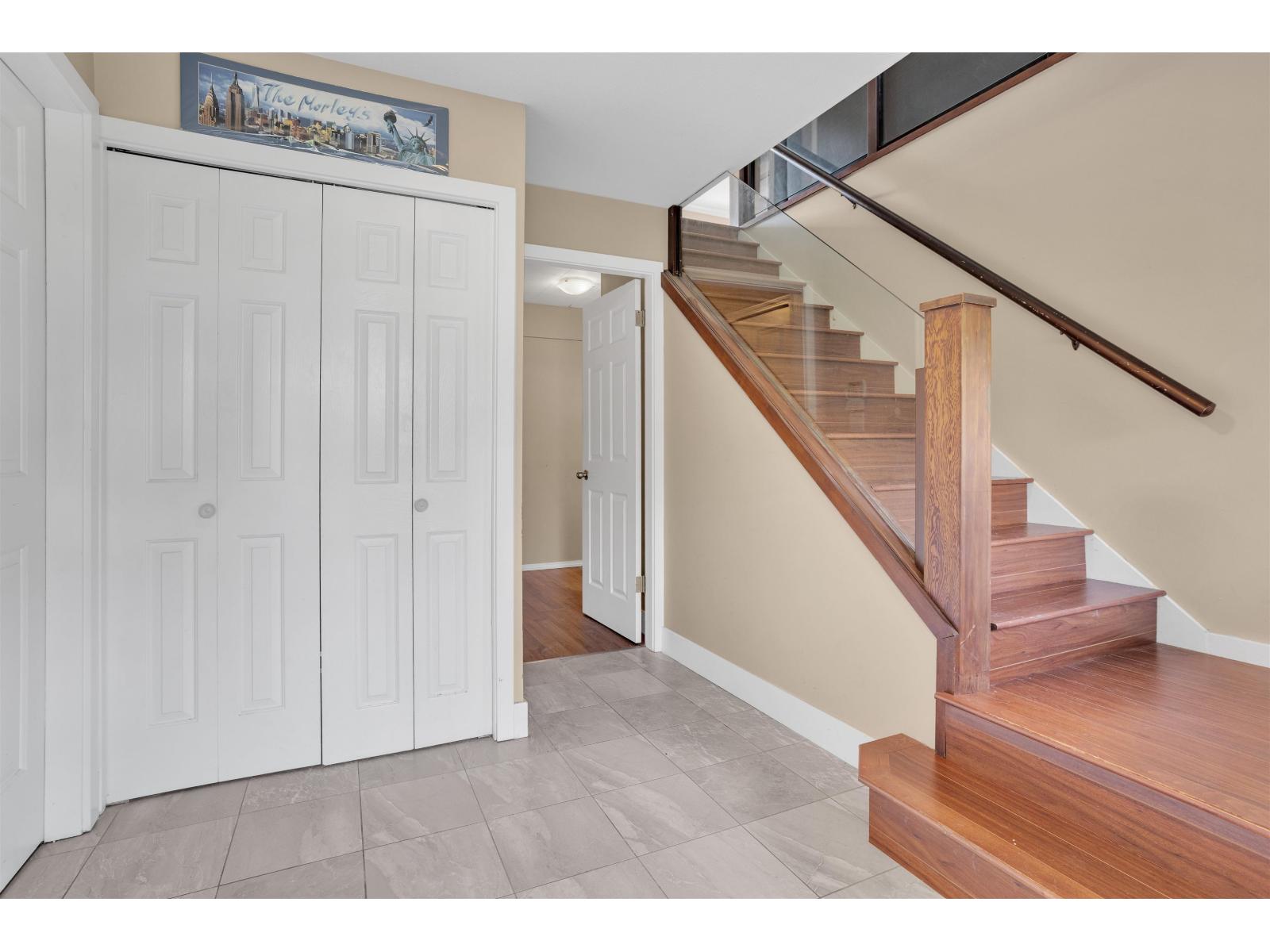 10895 143 Street, Surrey, British Columbia  V3R 3M1 - Photo 3 - R3110405