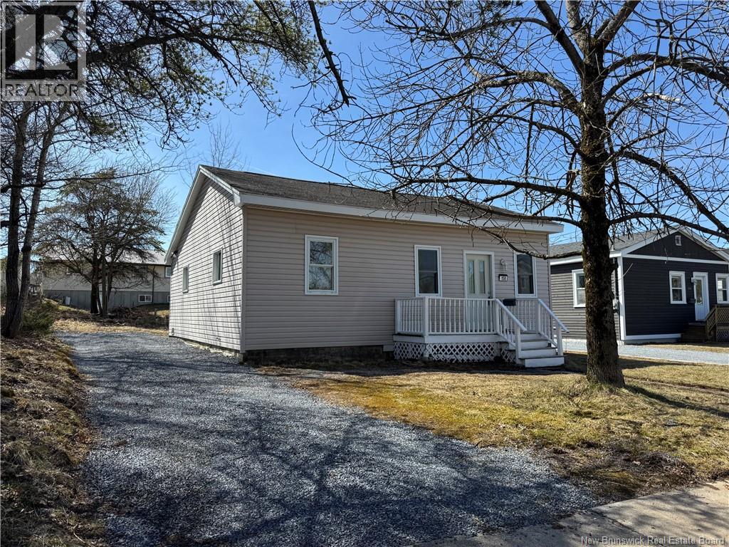 158 Molson Avenue, Saint John, New Brunswick  E2M 3J3 - Photo 1 - NB137422