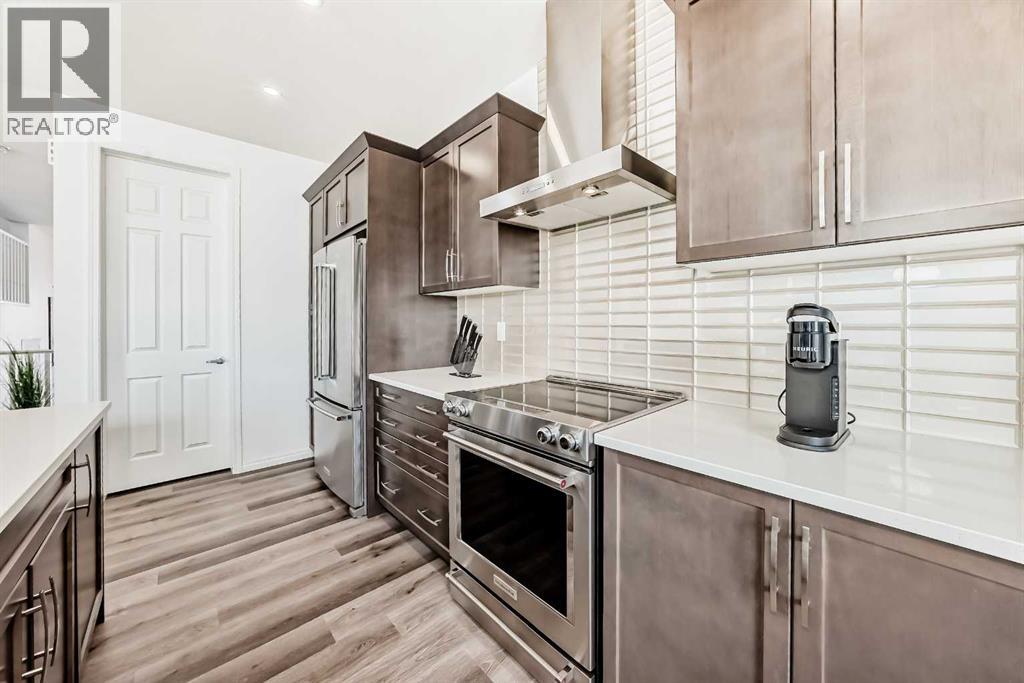 73 Carrington Circle NW, Calgary, Alberta  T3P 0Y4 - Photo 5 - A2280210