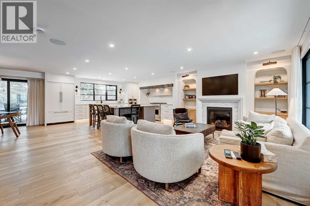 6755 Livingstone Drive Sw, Calgary, Alberta  T3E 6J2 - Photo 3 - A2296083