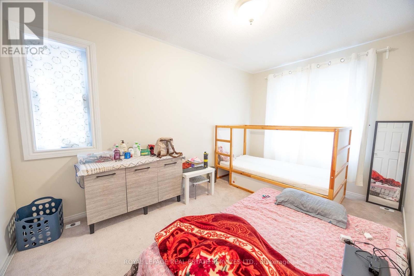 753 Village Green Boulevard, Mississauga, Ontario  L5E 3K2 - Photo 13 - W12995210