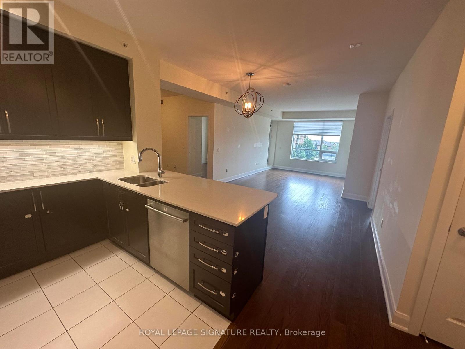 406 - 2480 Prince Michael Drive, Oakville, Ontario  L6H 0H1 - Photo 5 - W13018502