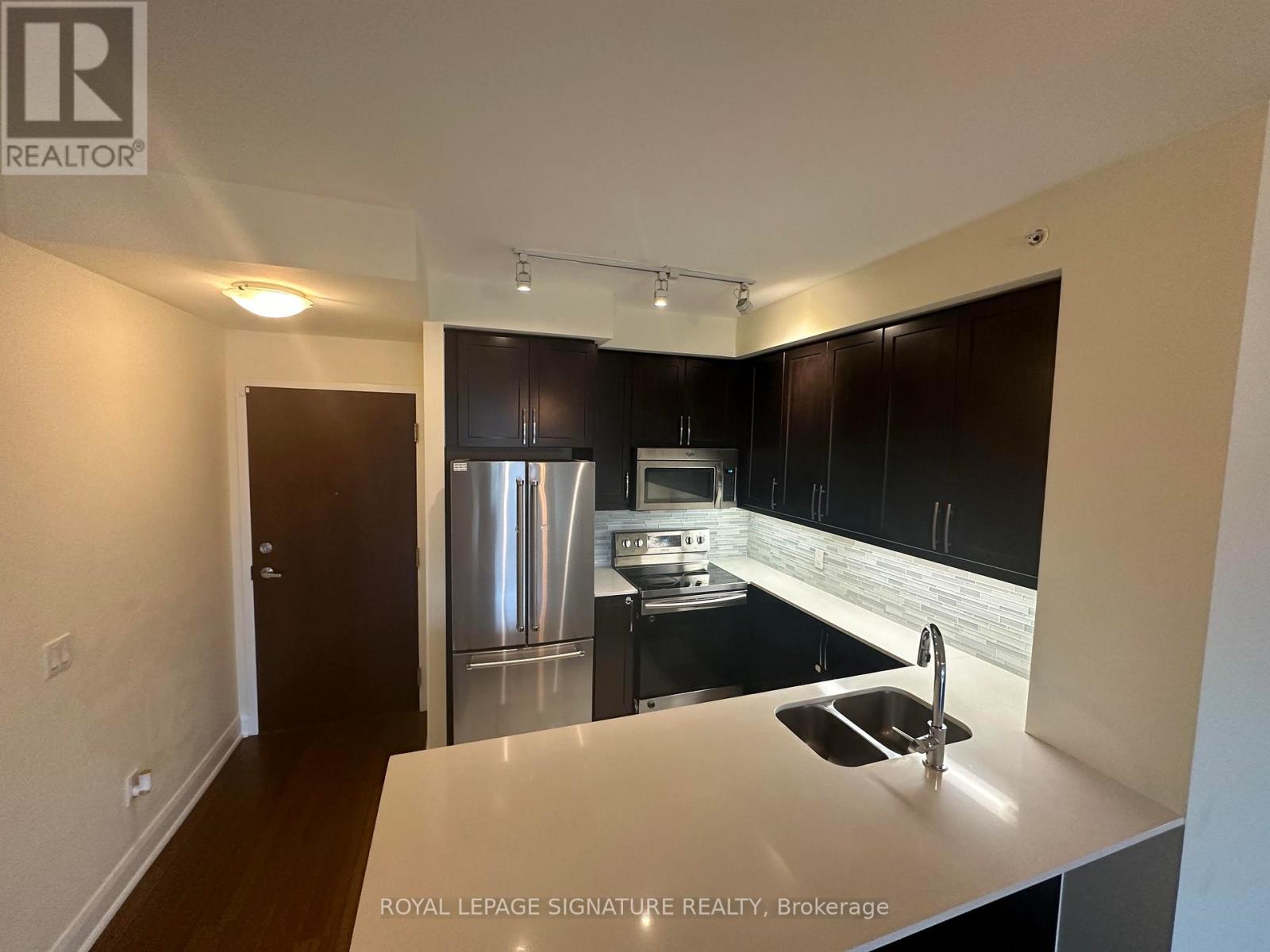 406 - 2480 Prince Michael Drive, Oakville, Ontario  L6H 0H1 - Photo 7 - W13018502