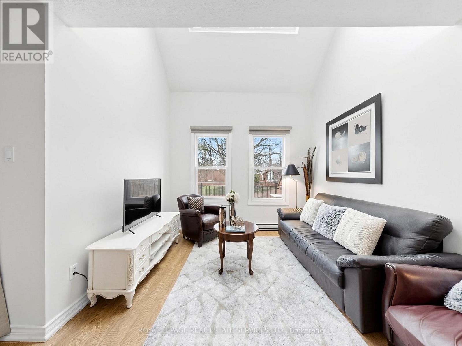 21 - 530 Falgarwood Drive, Oakville, Ontario  L6H 1N3 - Photo 6 - W13018532