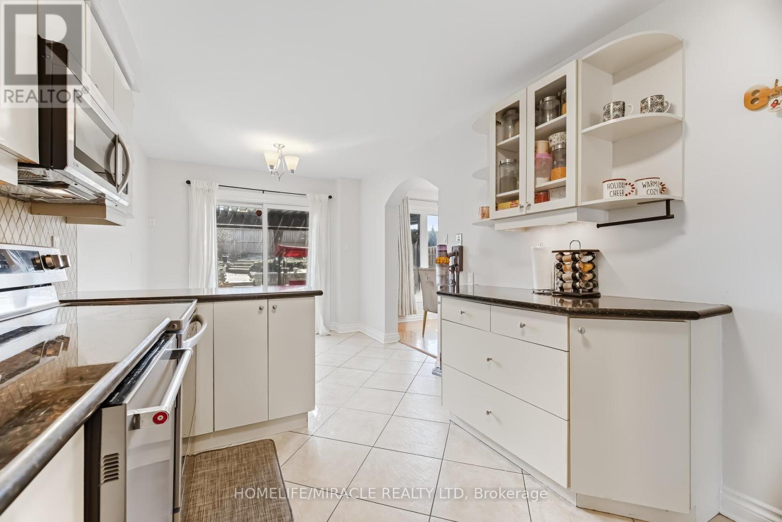 60 Trewartha Crescent, Brampton (Heart Lake West), Ontario  L6Z 1X4 - Photo 12 - W13018554