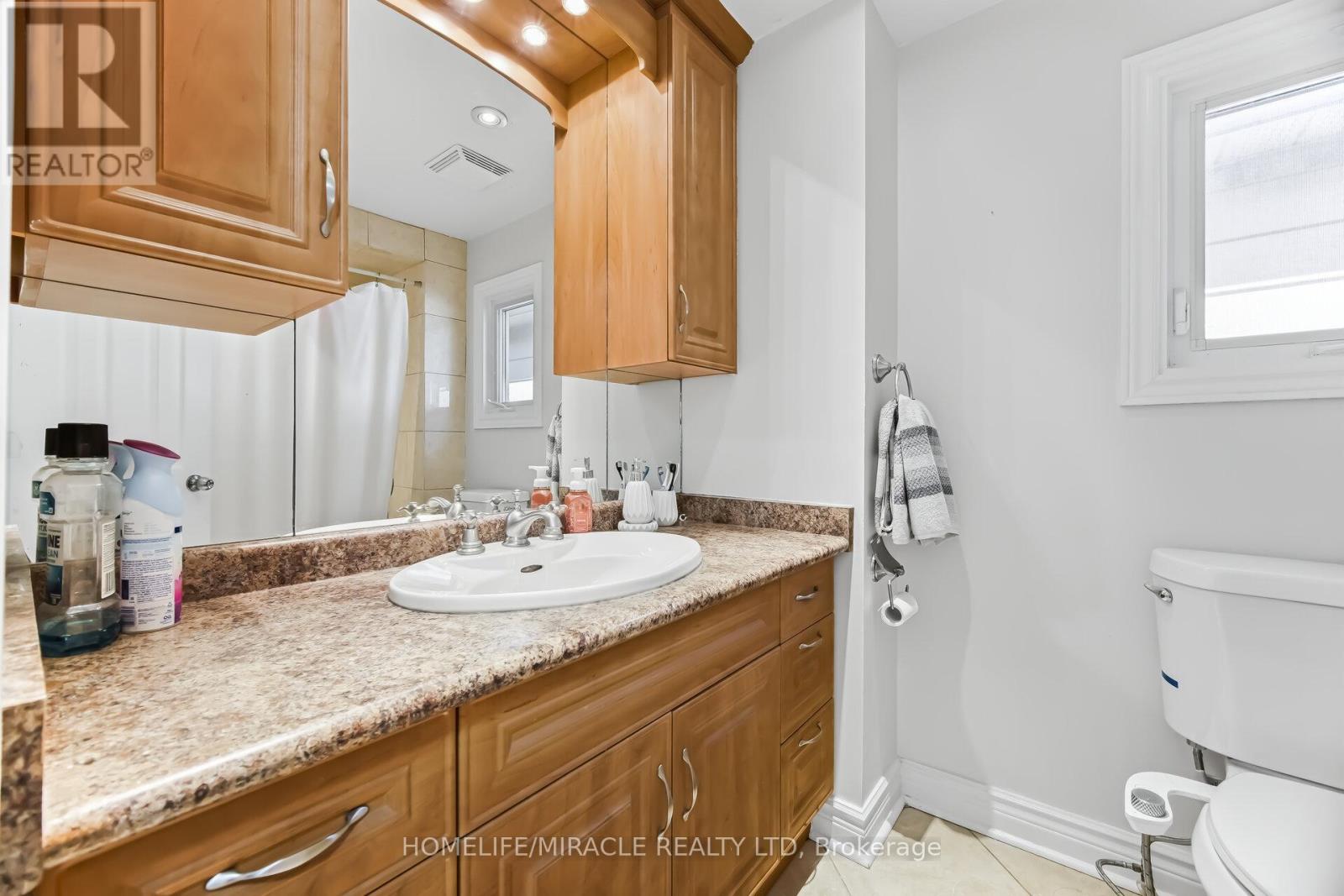 60 Trewartha Crescent, Brampton (Heart Lake West), Ontario  L6Z 1X4 - Photo 28 - W13018554