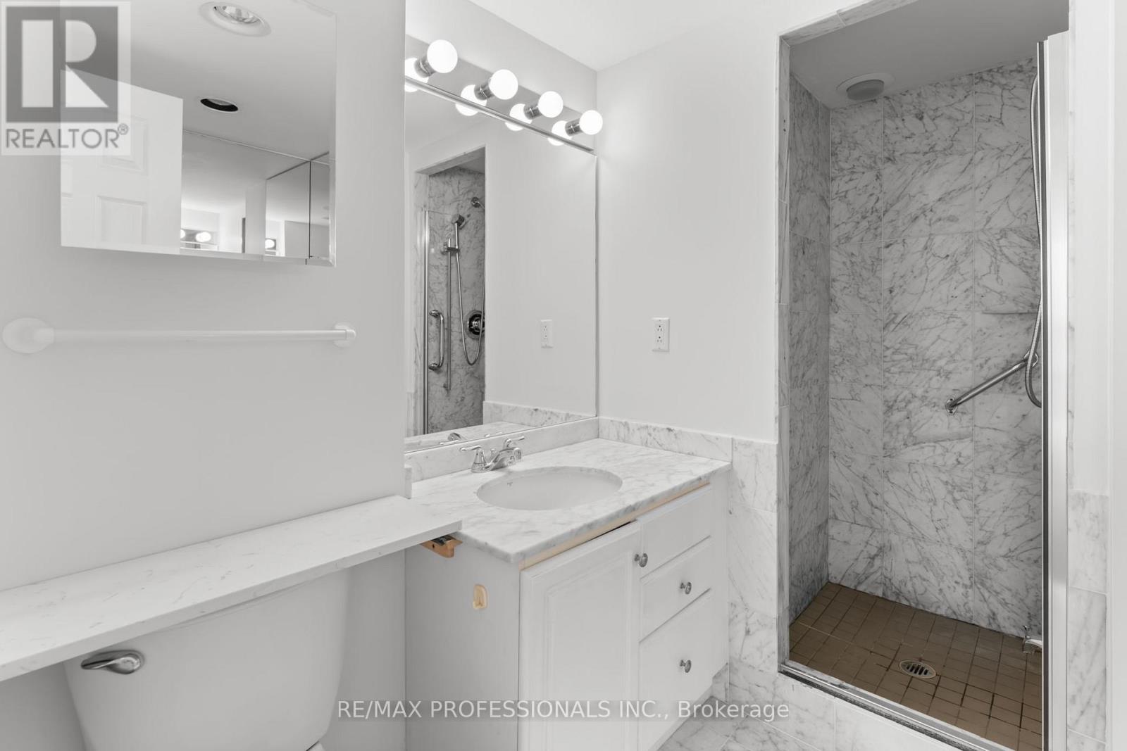 910 - 1 Aberfoyle Crescent, Toronto, Ontario  M8X 2X8 - Photo 4 - W13018562