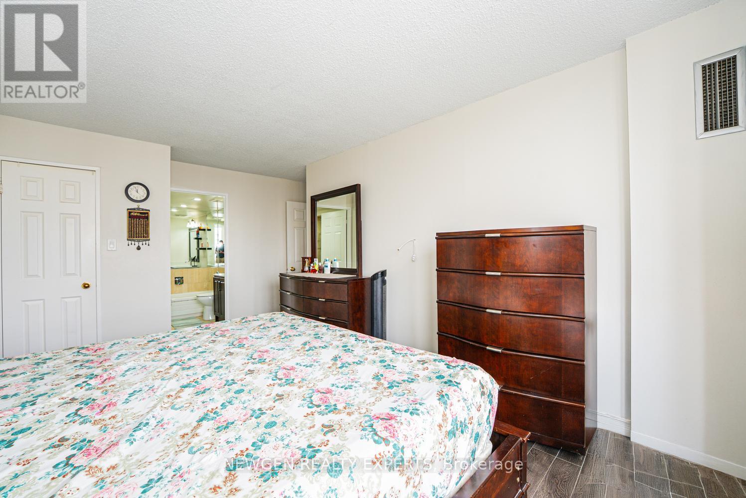 1404 - 5 Lisa Street, Brampton (Queen Street Corridor), Ontario  L6T 4T4 - Photo 25 - W13018574