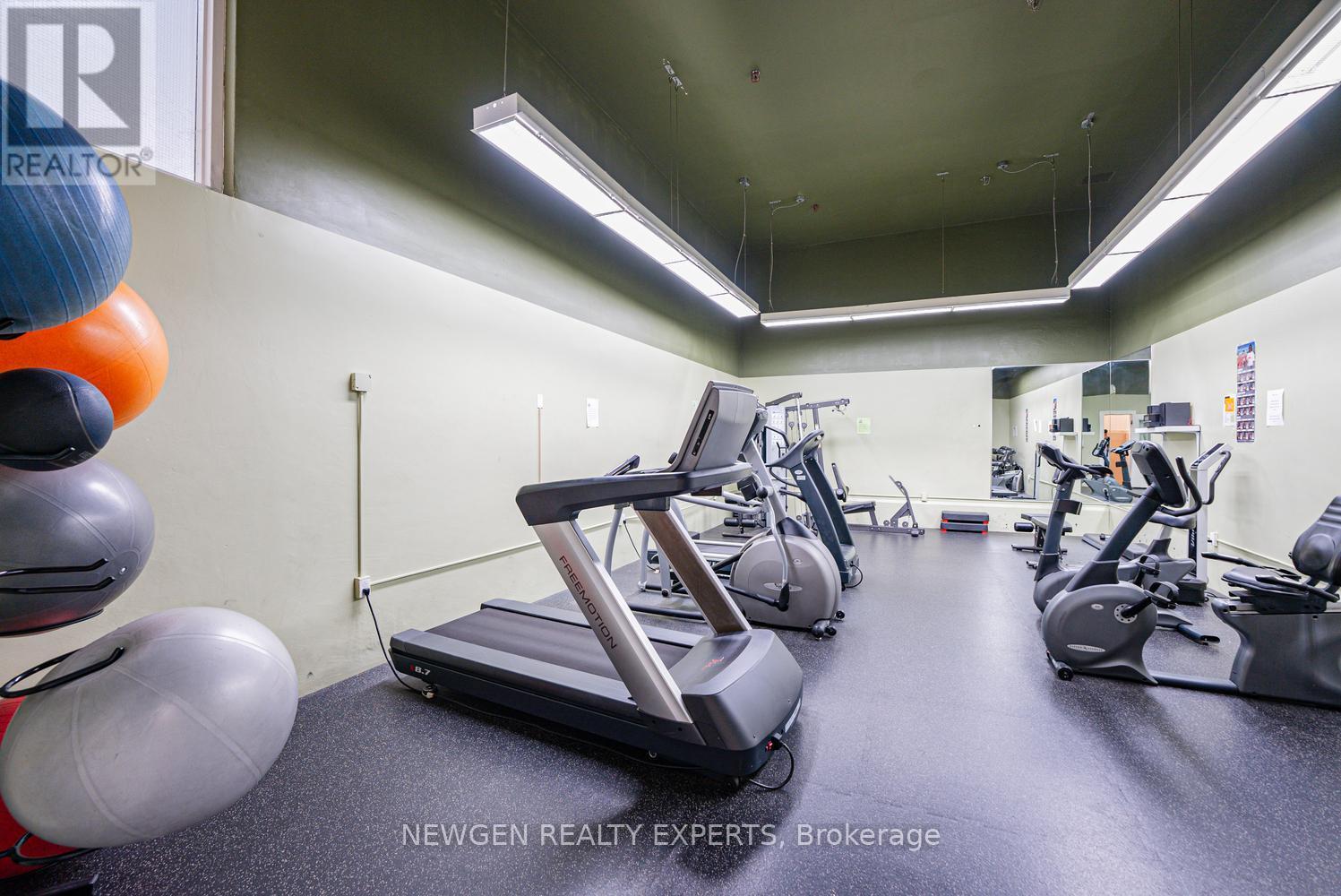 1404 - 5 Lisa Street, Brampton (Queen Street Corridor), Ontario  L6T 4T4 - Photo 35 - W13018574