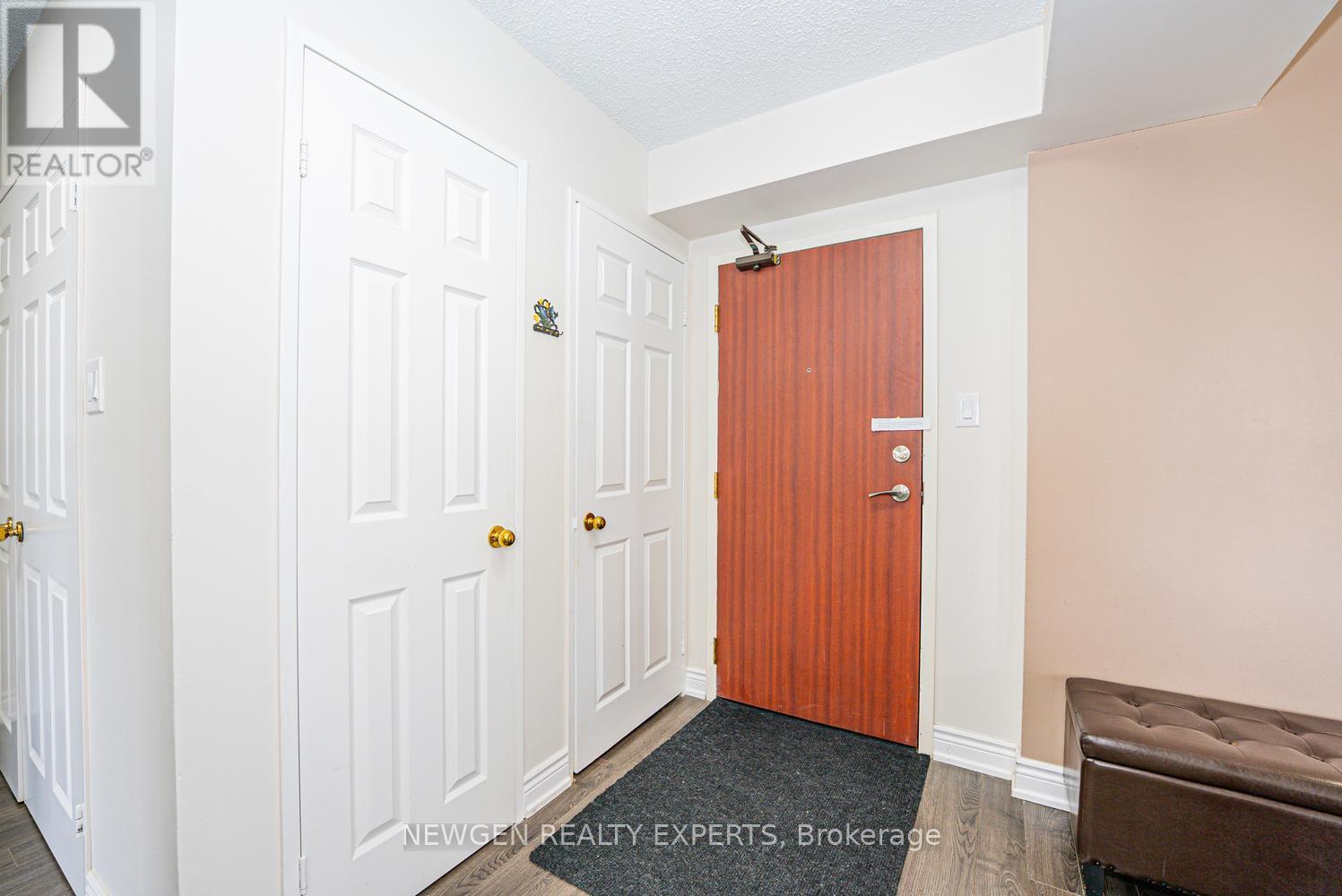 1404 - 5 Lisa Street, Brampton (Queen Street Corridor), Ontario  L6T 4T4 - Photo 7 - W13018574