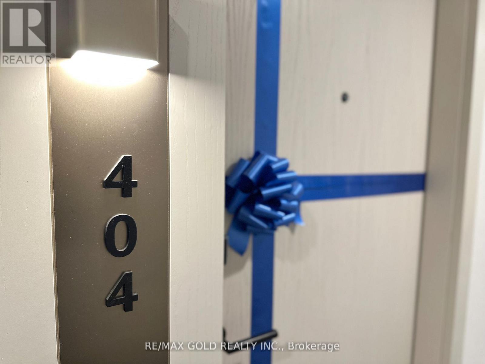 404 - 3006 WILLIAM CUTMORE BOULEVARD, Oakville, Ontario