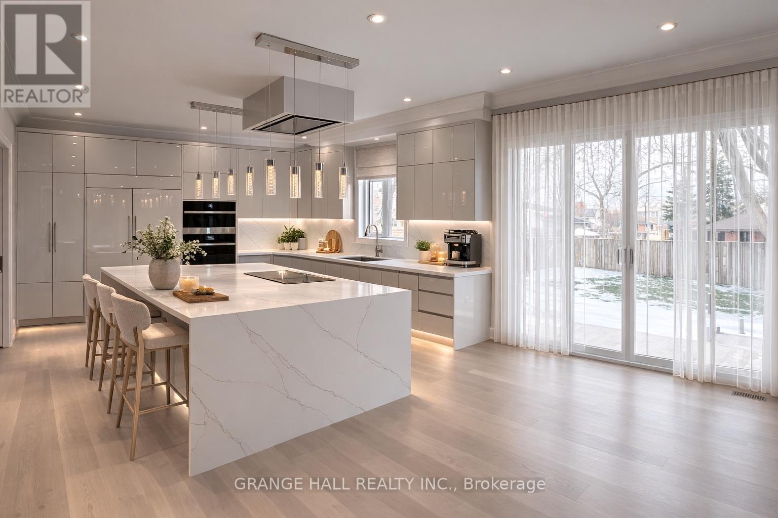 16 Barker Avenue, Toronto, Ontario  M4C 2N3 - Photo 4 - W13018612