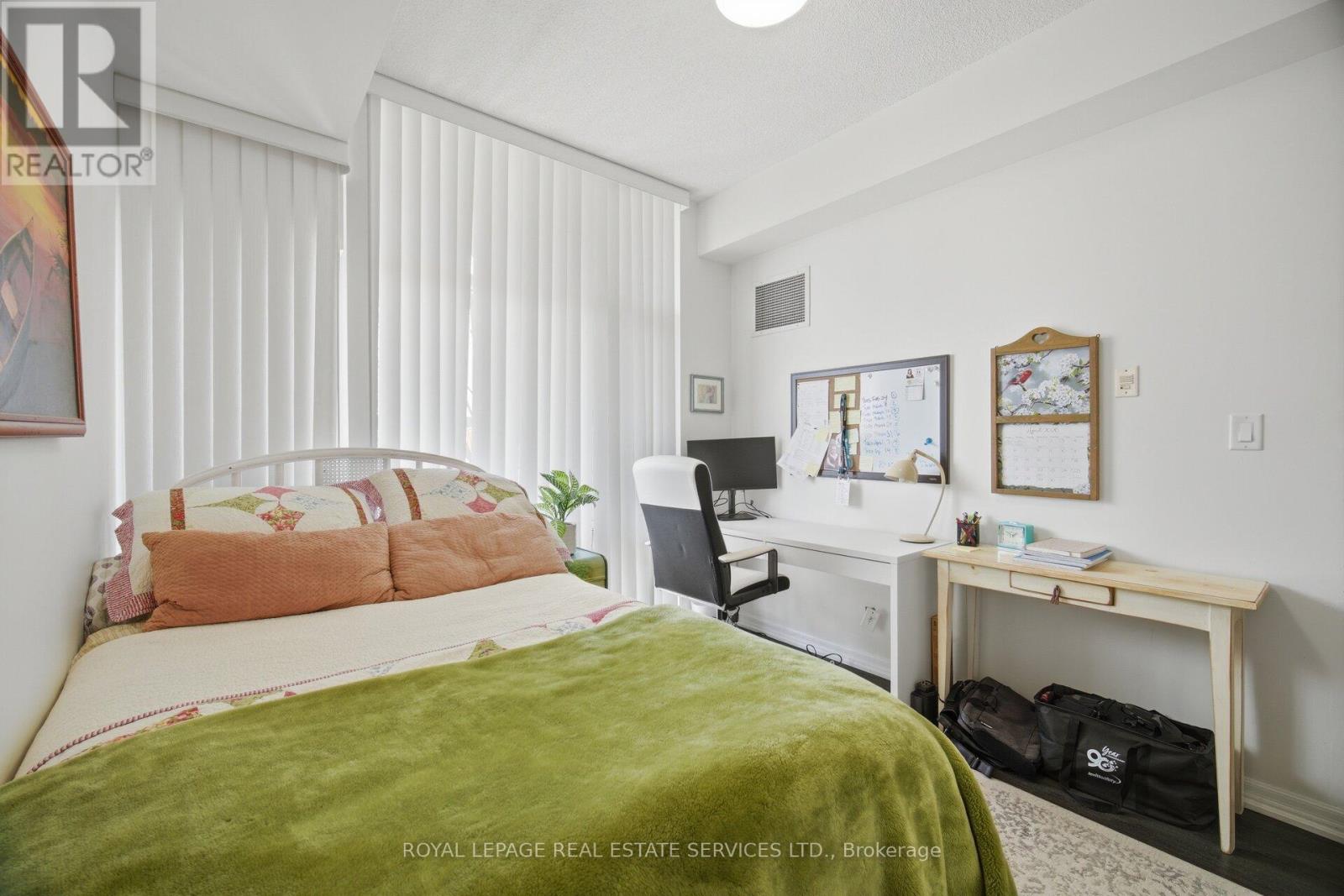 204 - 70 Port Street E, Mississauga, Ontario  L5G 1E8 - Photo 25 - W13018622