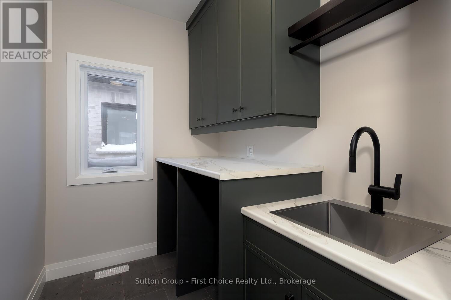 19 Kastner Street, Stratford, Ontario  N5A 6S6 - Photo 18 - X12725602