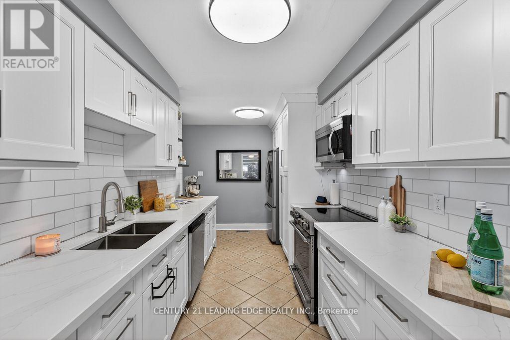 56 Ivory Court, Clarington, Ontario  L1C 5C1 - Photo 7 - E12996882