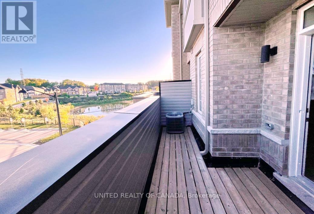 167 Harding Park Street, Newmarket, Ontario  L3Y 0E3 - Photo 9 - N12957774