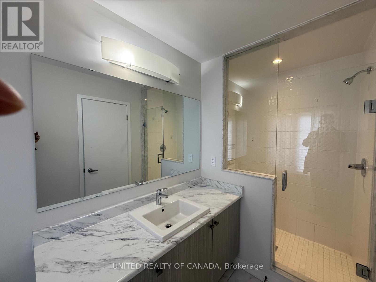 167 Harding Park Street, Newmarket, Ontario  L3Y 0E3 - Photo 7 - N12957774