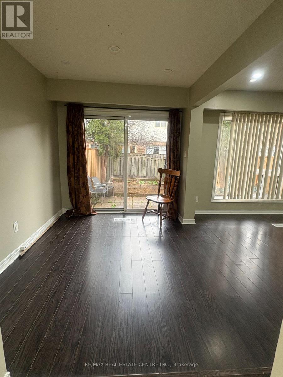 199 - 199 Baronwood Court, Brampton, Ontario  L6V 3H9 - Photo 8 - W12826218