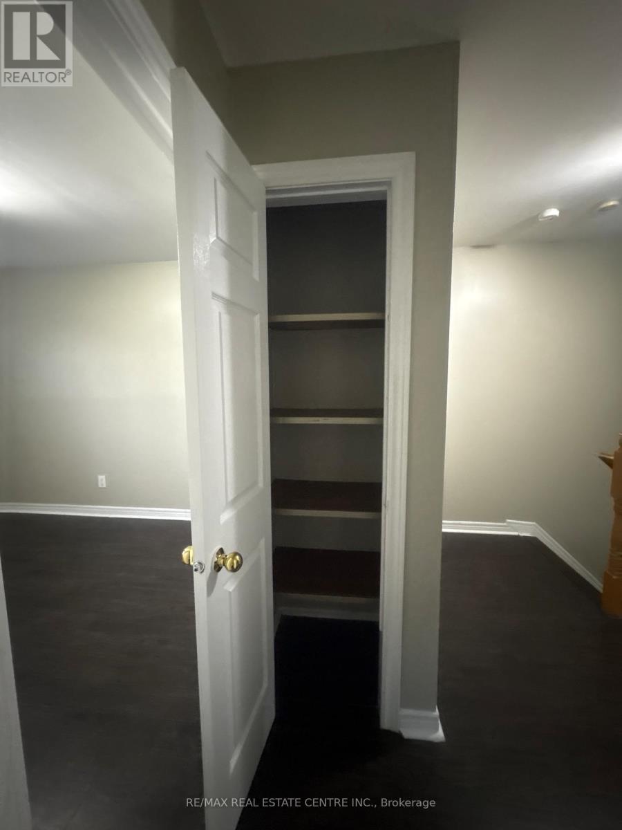 199 - 199 Baronwood Court, Brampton, Ontario  L6V 3H9 - Photo 15 - W12826218