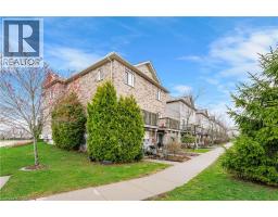 35 MOUNTFORD Drive Unit# 124, Guelph, Ontario
