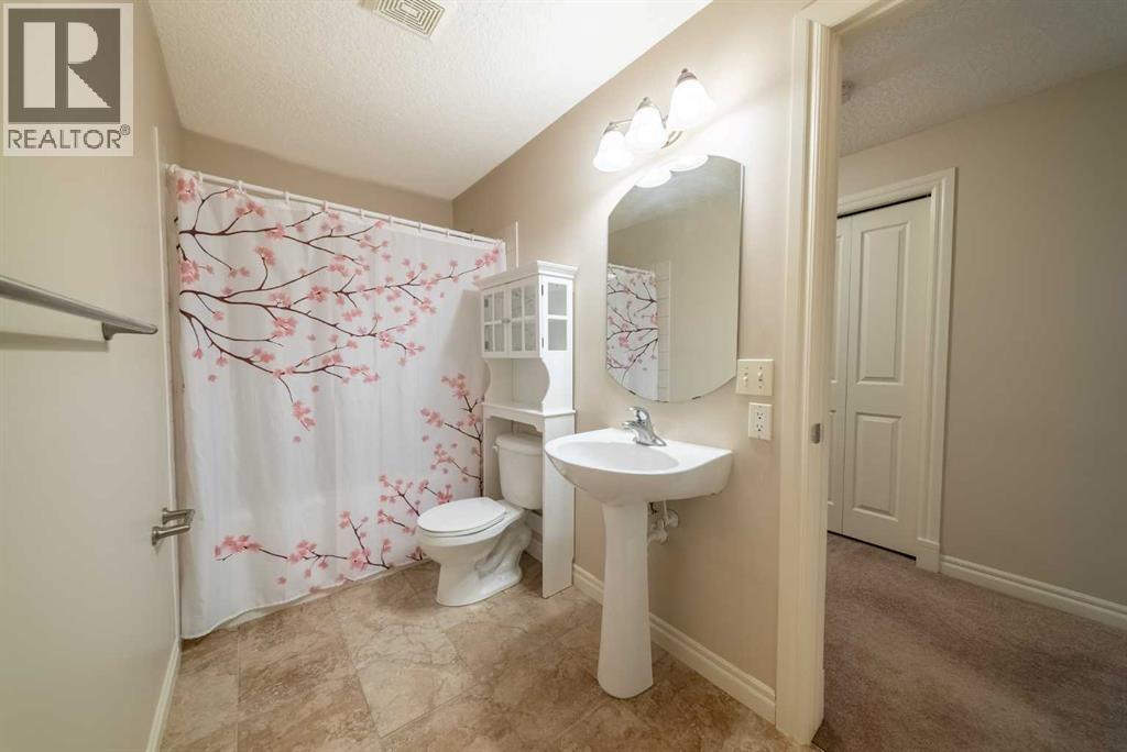 107 Panatella Close NW, Calgary, Alberta  T3K 6C6 - Photo 32 - A2293658