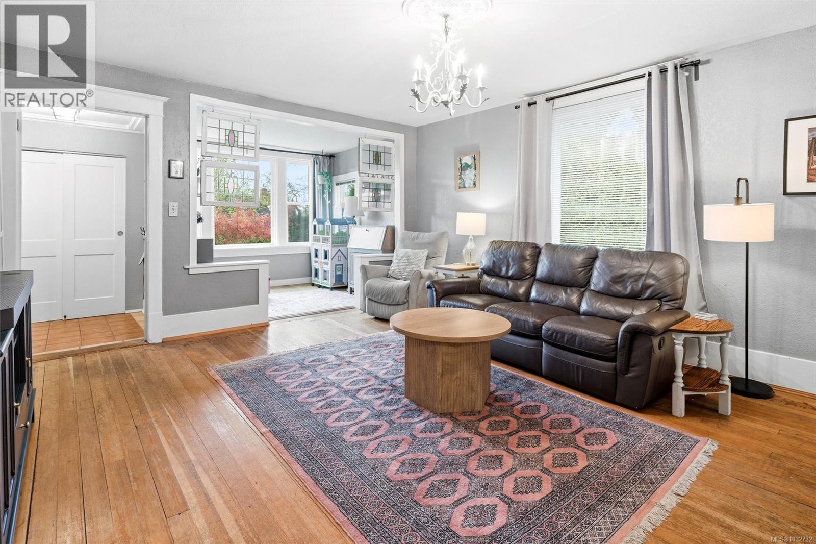 2872 Inez Dr, Saanich, British Columbia  V9A 2J1 - Photo 8 - 1032732