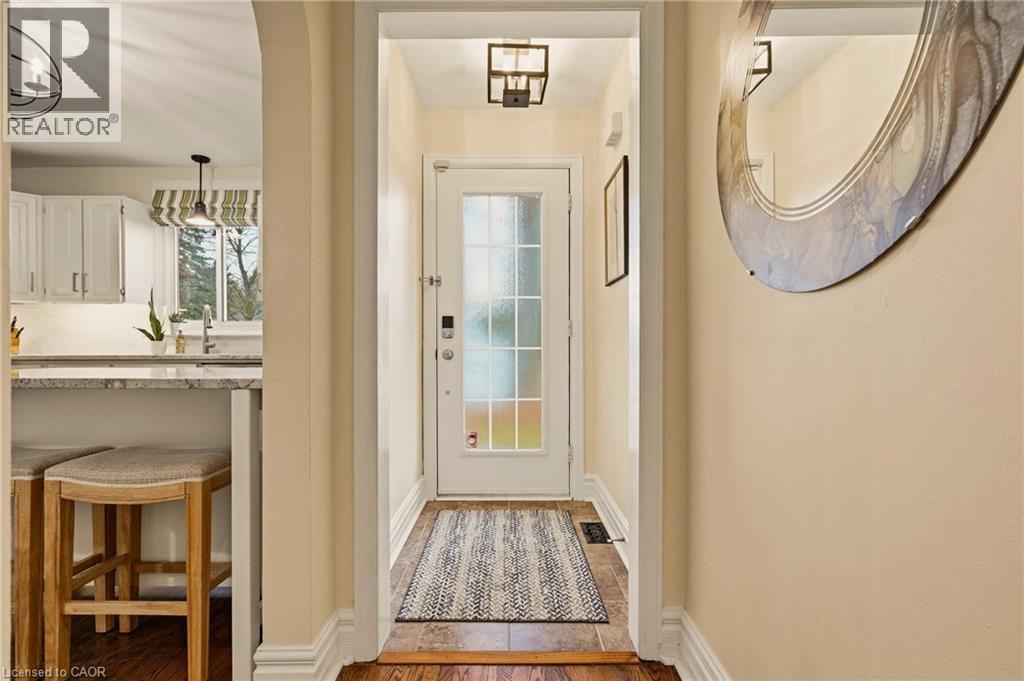 38 Parker Avenue, Ancaster, Ontario  L9G 1A7 - Photo 5 - 40813604