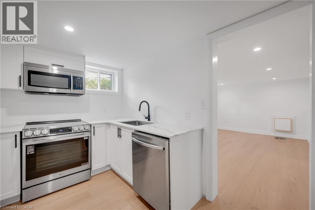 1339 Augustine Drive, Burlington, Ontario  L7P 2M9 - Photo 12 - 40822282