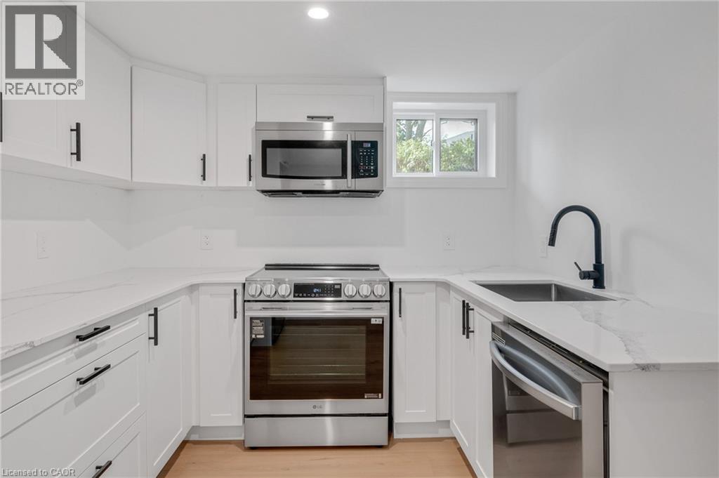 1339 Augustine Drive, Burlington, Ontario  L7P 2M9 - Photo 11 - 40822282