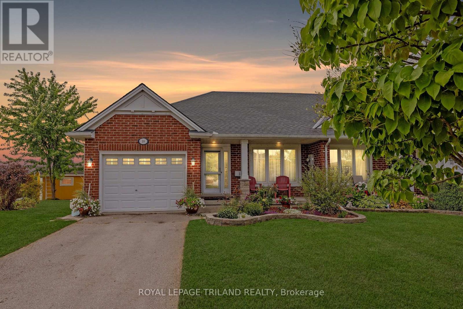 18 COLEMAN COURT, St. Thomas, Ontario