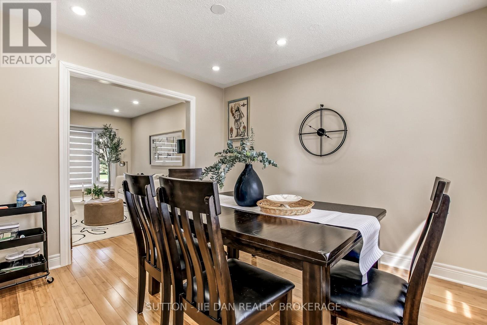 62 Barrydale Crescent, London North, Ontario  N6G 2X4 - Photo 5 - X13018898