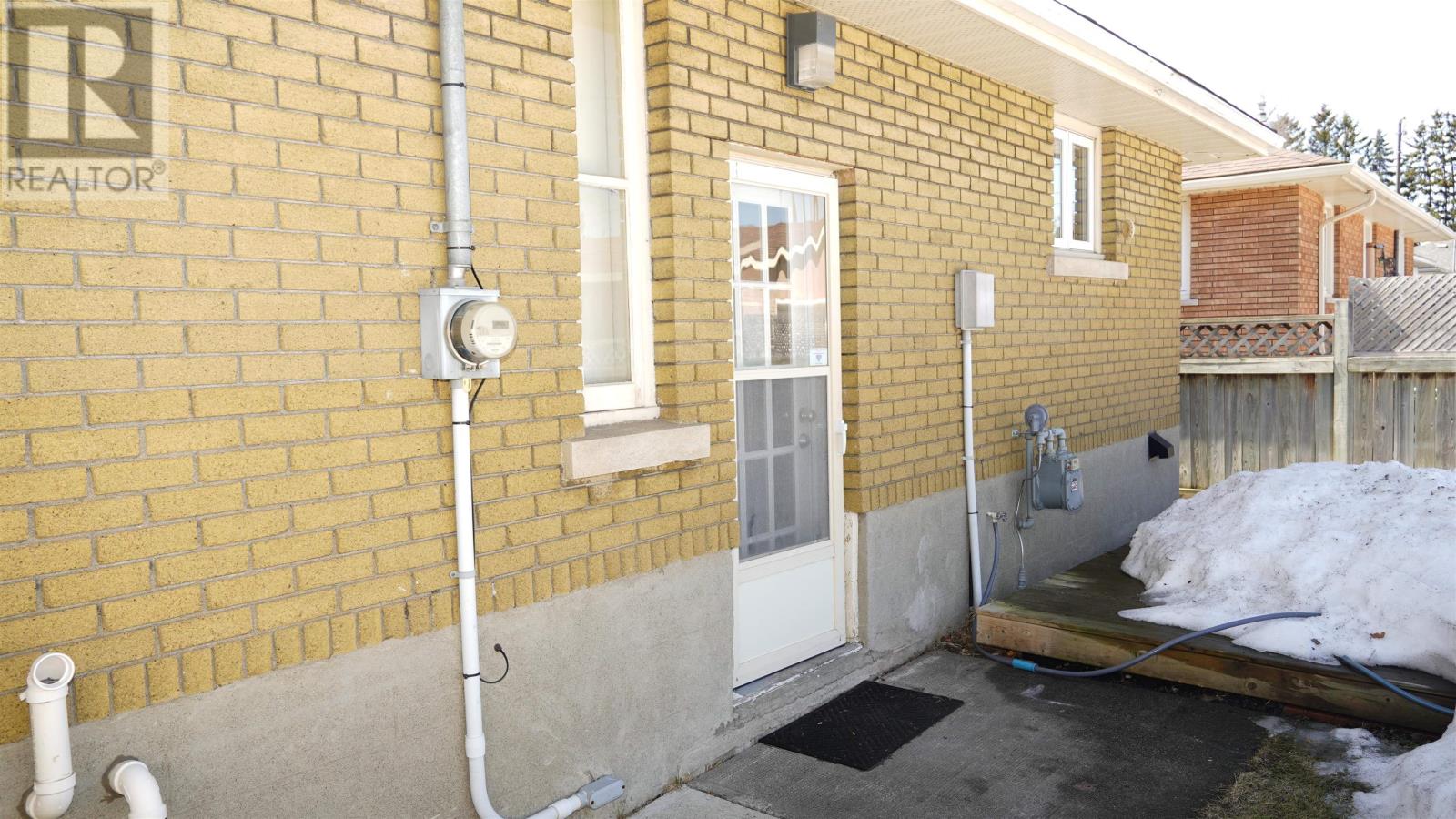 2023 Donald St, Thunder Bay, Ontario  P7E 5W9 - Photo 22 - TB2600737