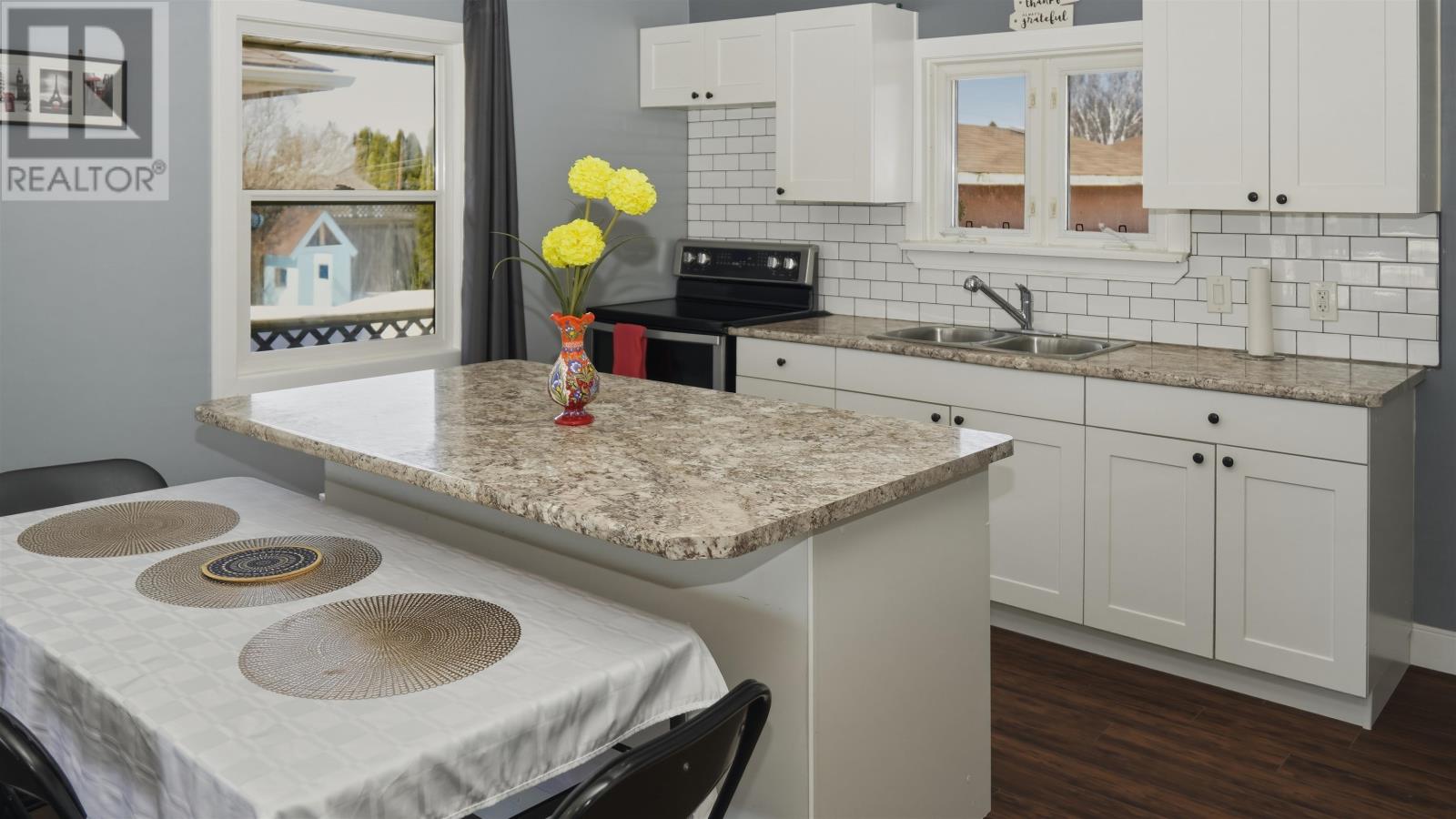 2023 Donald St, Thunder Bay, Ontario  P7E 5W9 - Photo 8 - TB2600737