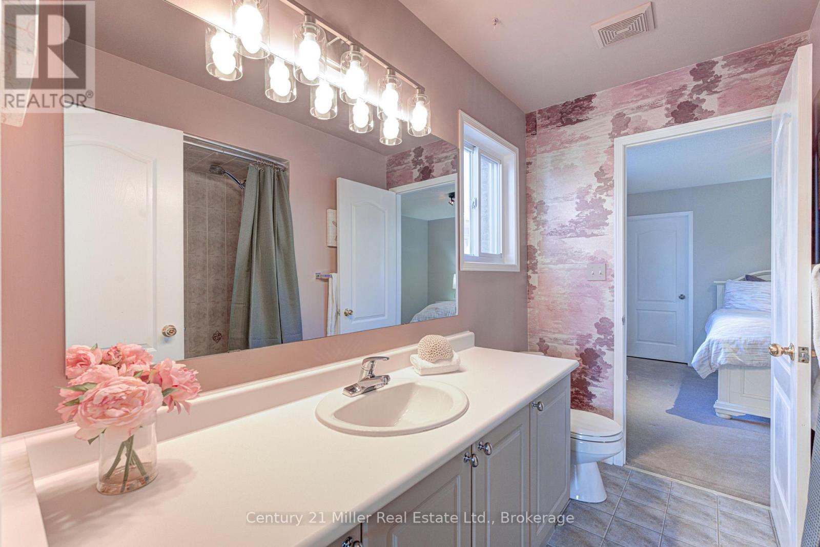 2142 Meadowglen Drive, Oakville, Ontario  L6M 4C8 - Photo 27 - W13018680