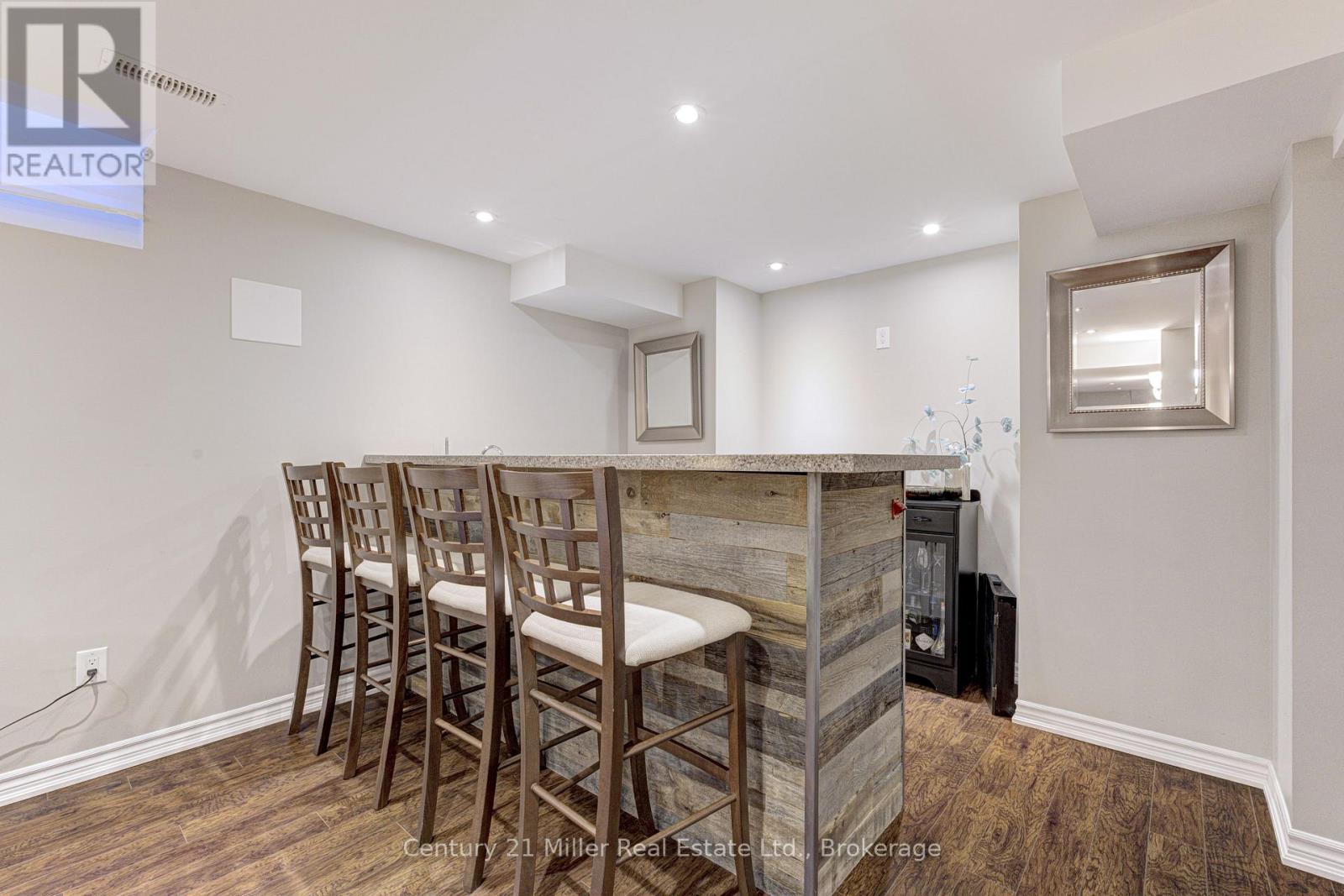 2142 Meadowglen Drive, Oakville, Ontario  L6M 4C8 - Photo 36 - W13018680