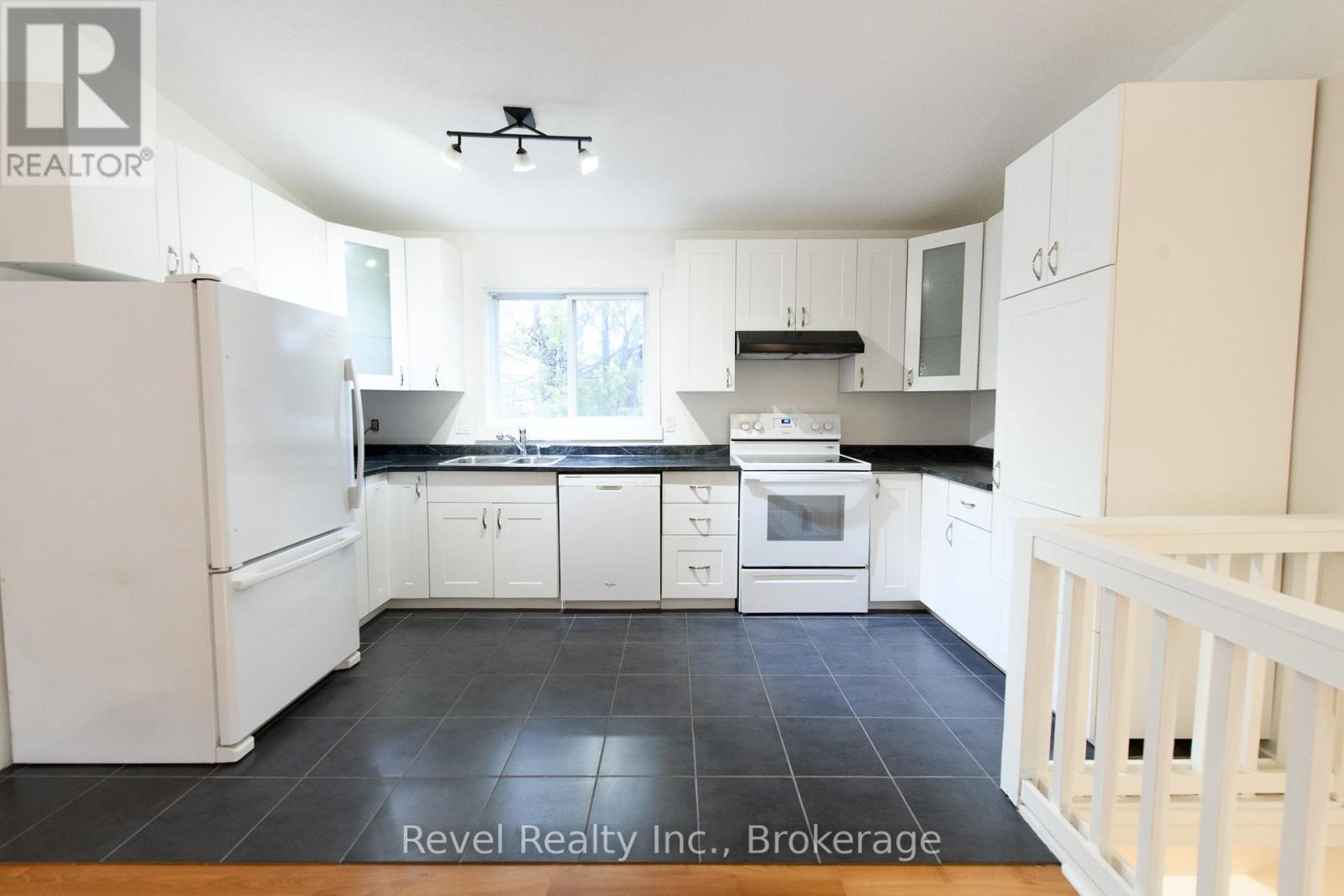 227 - 17 Harbour Street W, Collingwood, Ontario  L9Y 5B4 - Photo 12 - S12873986