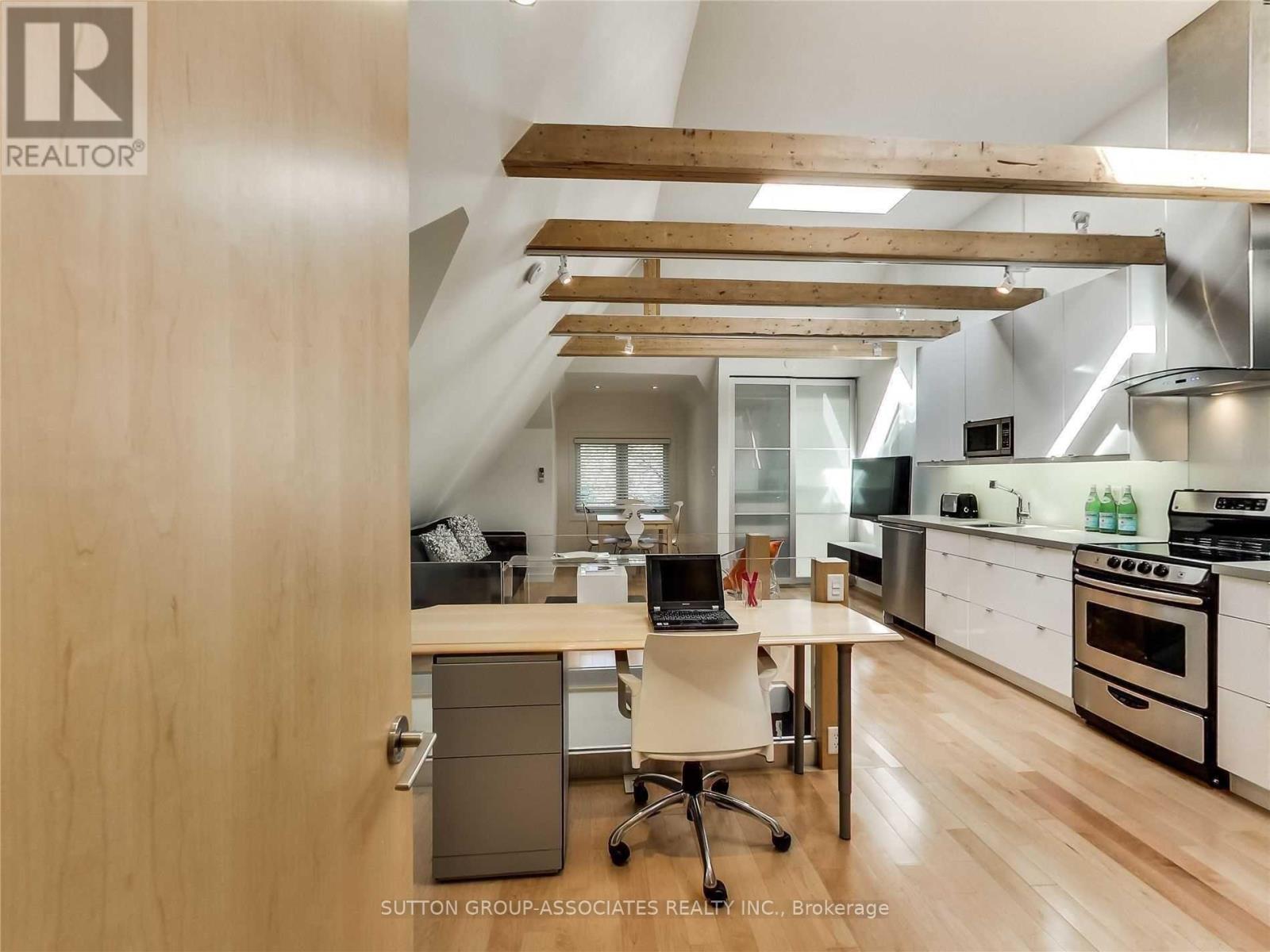 3 - 477 Brunswick Avenue, Toronto, Ontario  M5R 2Z6 - Photo 6 - C12934354