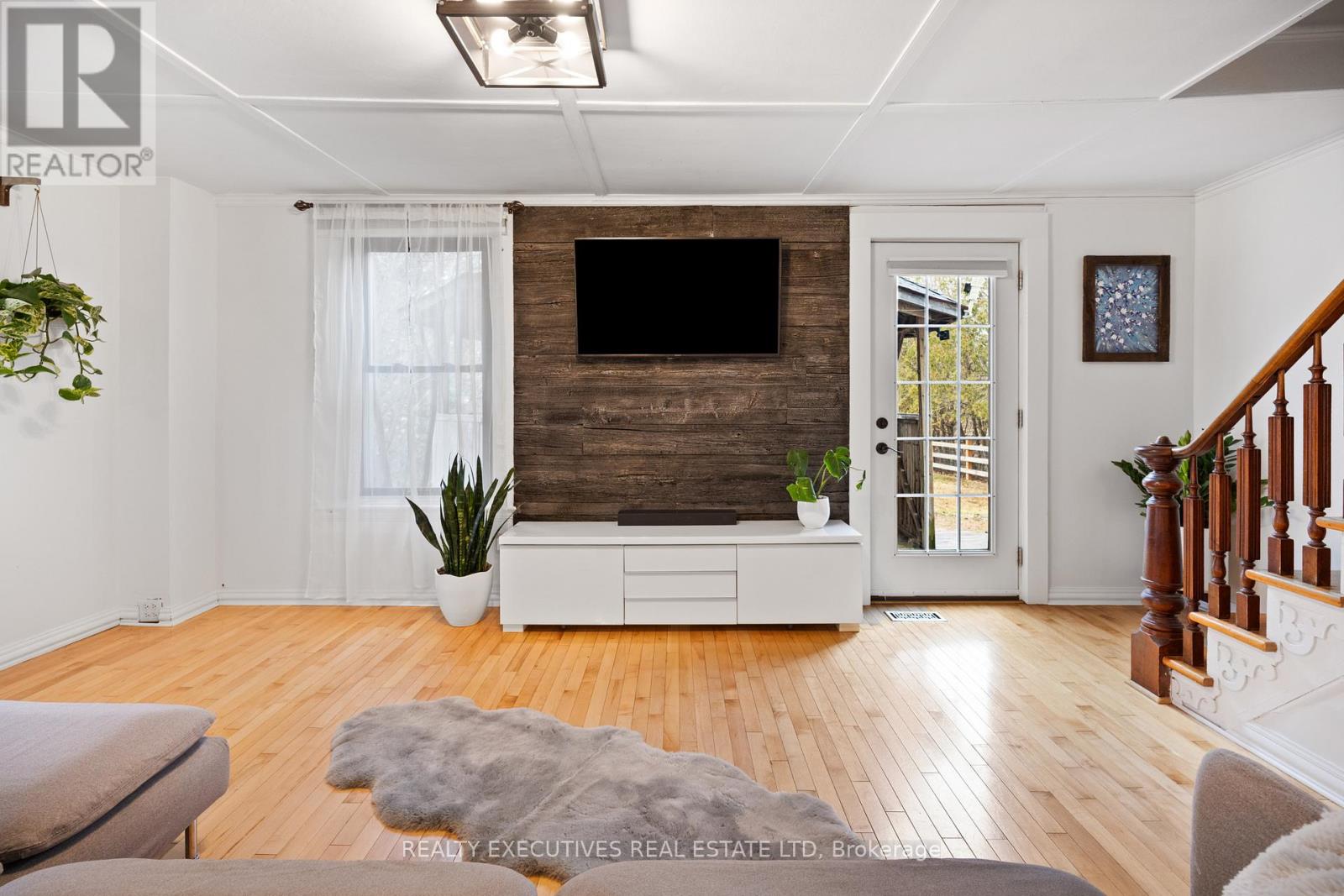 416 Main Street, North Dundas, Ontario  K0C 2K0 - Photo 12 - X13018908