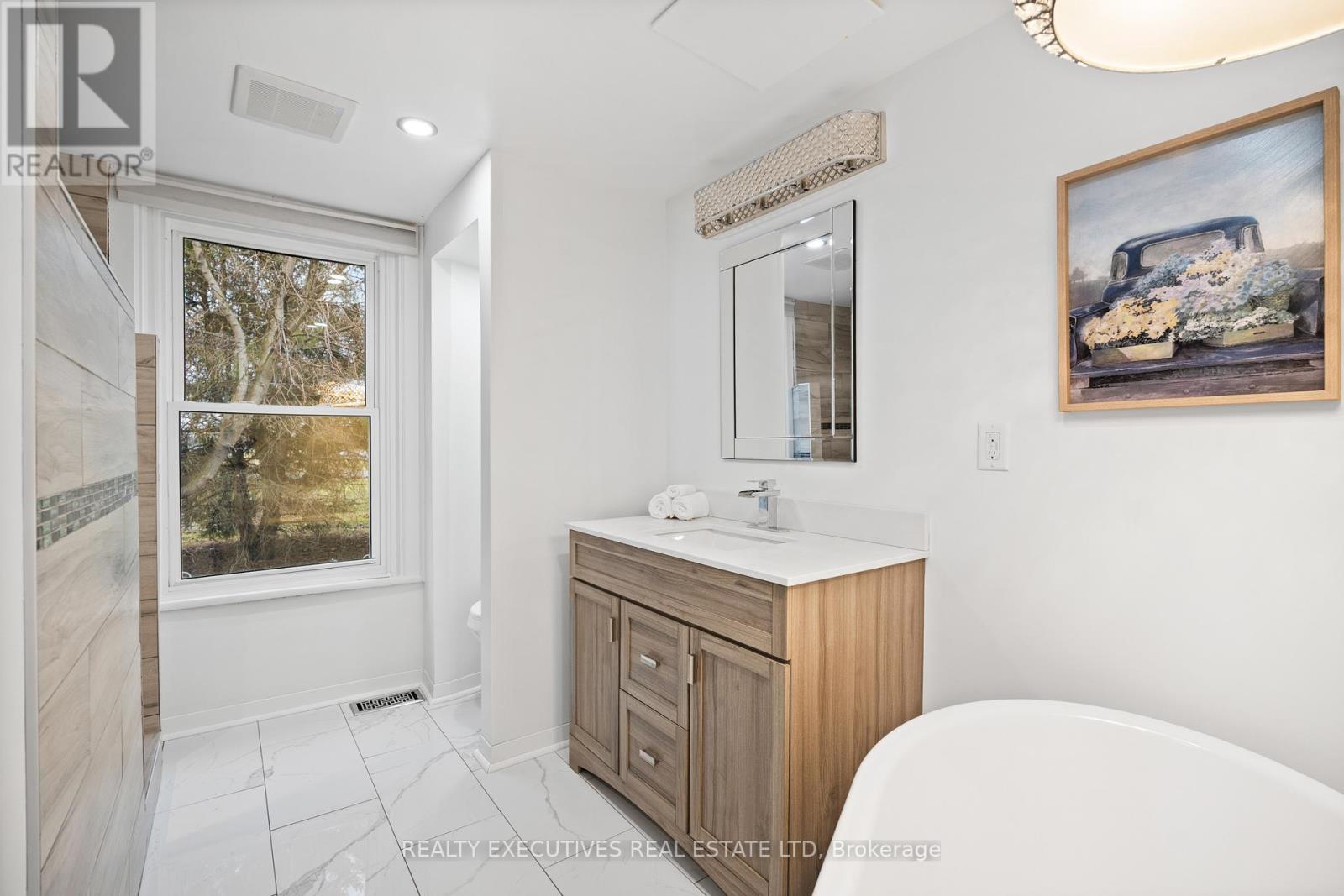 416 Main Street, North Dundas, Ontario  K0C 2K0 - Photo 8 - X13018908