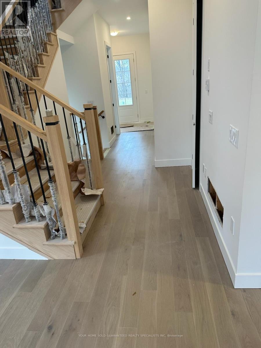 95 Calypso Avenue, Springwater, Ontario  L0L 1Y3 - Photo 19 - S12481546