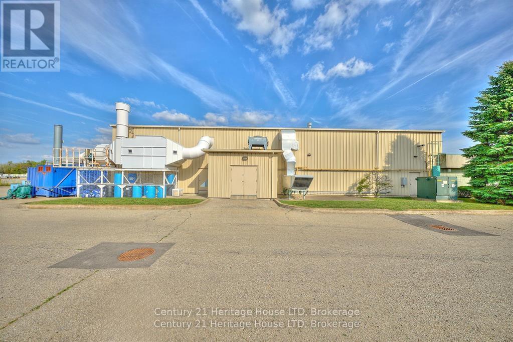 1360 Commerce Parkway, Fort Erie, Ontario  L2A 5M4 - Photo 2 - X13018892
