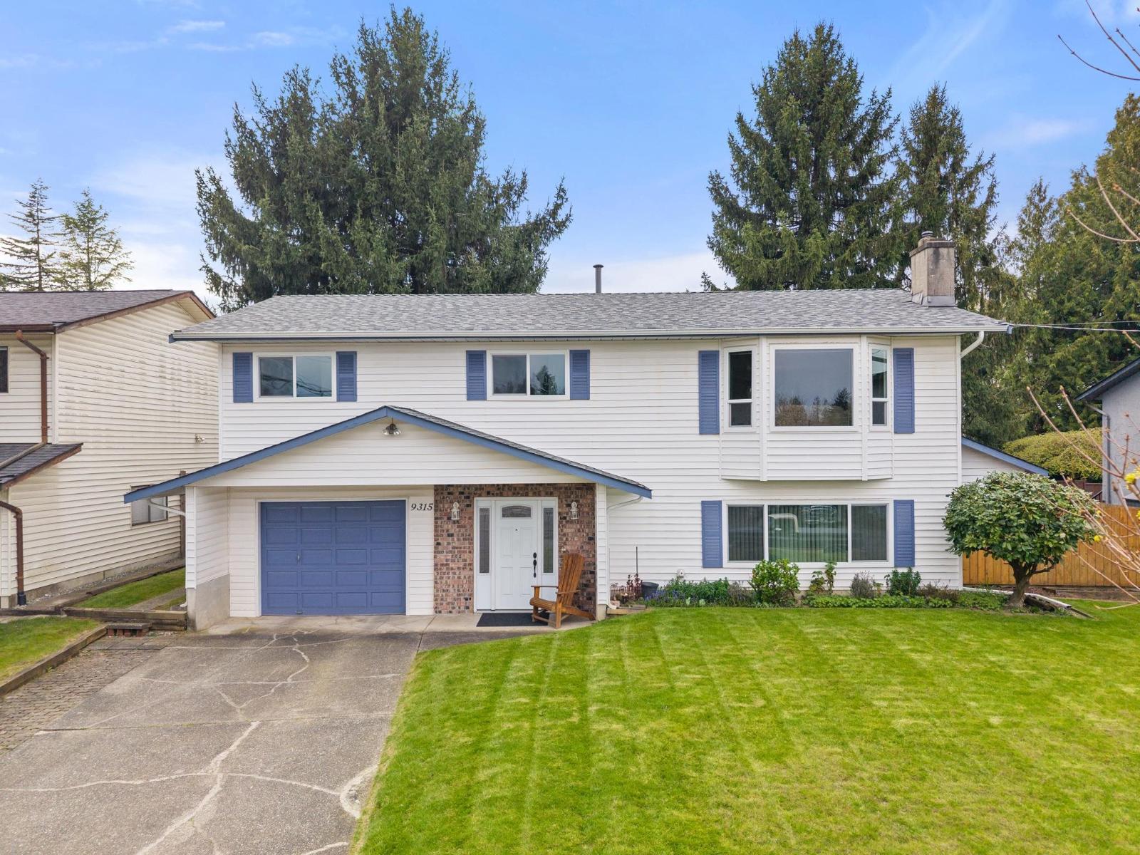 9315 213 STREET, langley, British Columbia