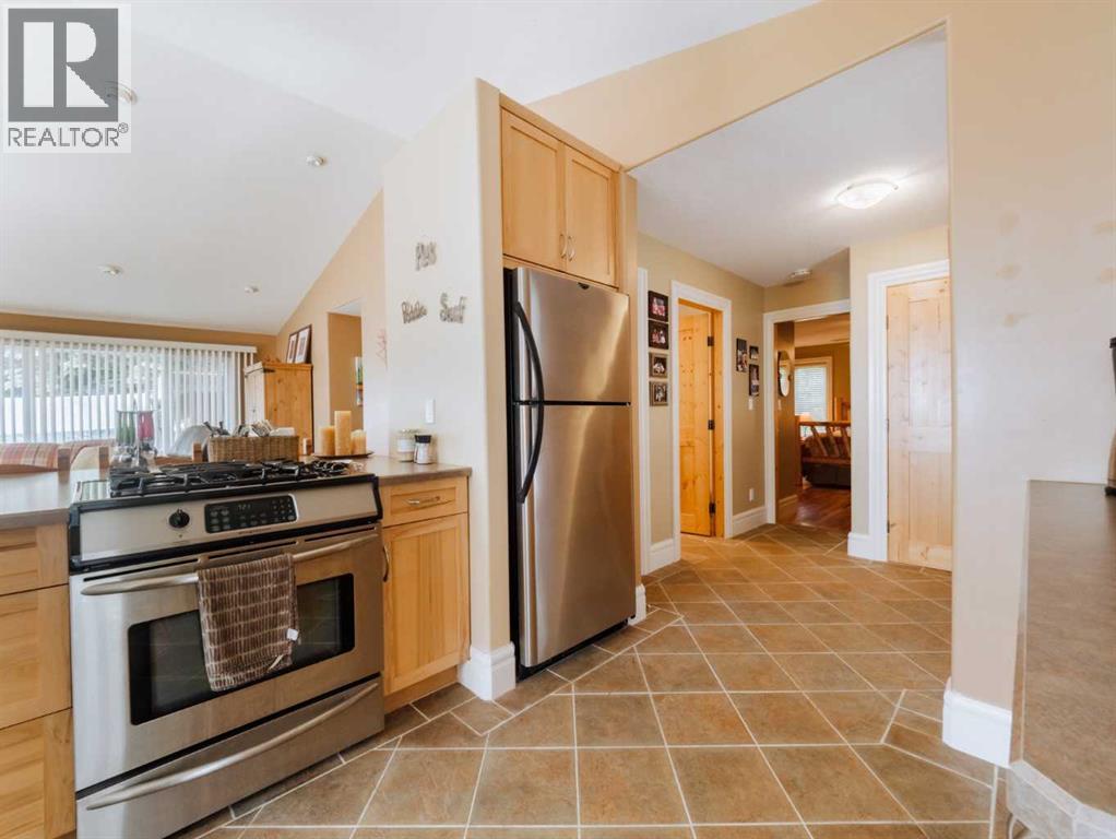 31 Lakeshore Drive, Sundance Beach, Alberta  T0C 2C0 - Photo 6 - A2293620