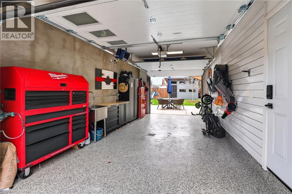 23 Brenlyn Court, Hamilton, Ontario  L9C 4N8 - Photo 35 - 40822243