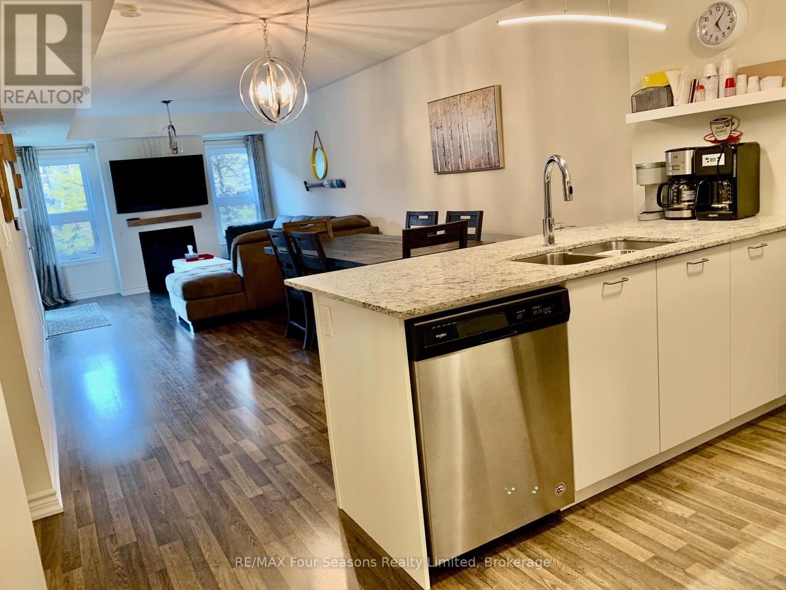 102 - 4 Cove Court, Collingwood, Ontario  L9Y 0Y6 - Photo 11 - S13018948