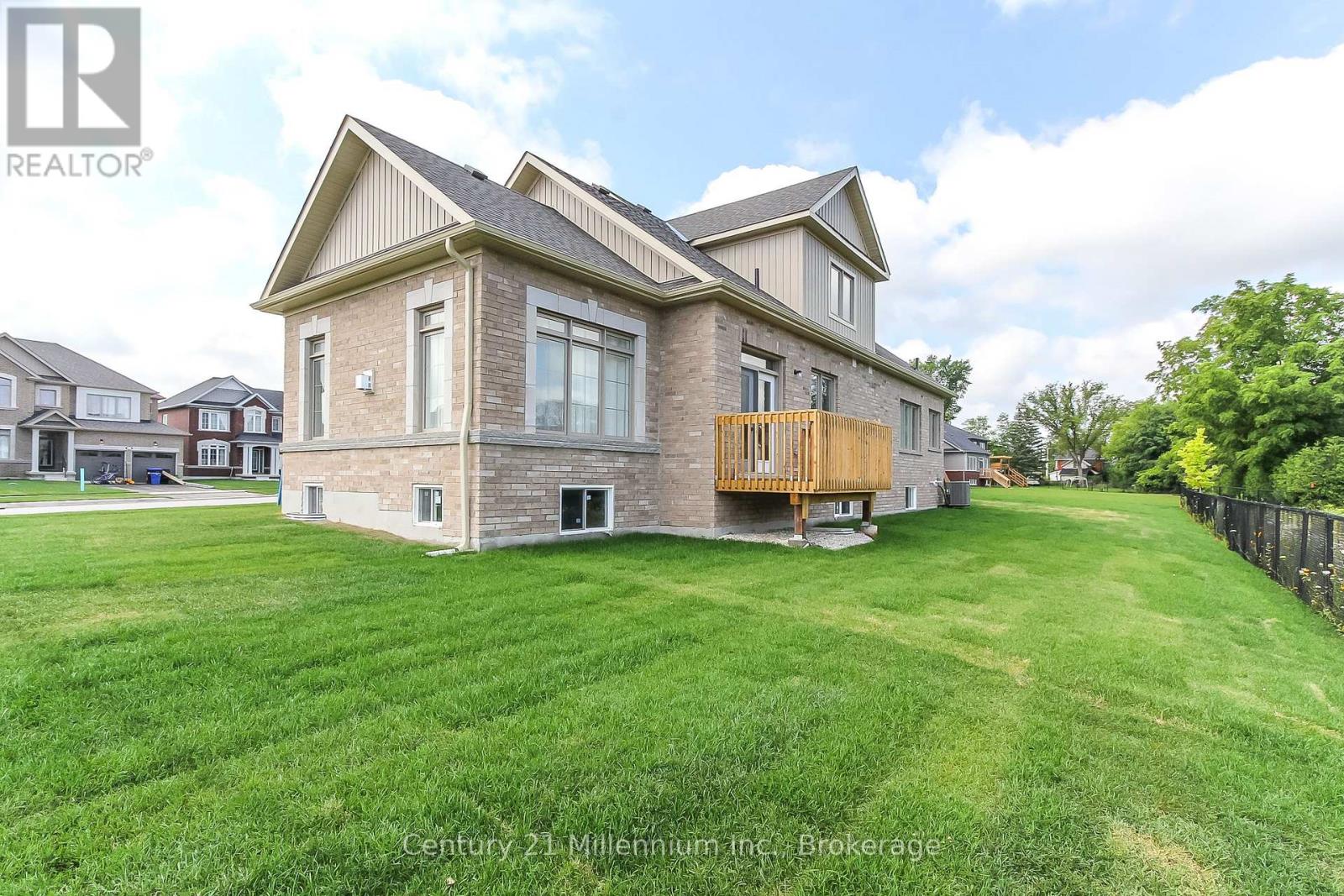 51 Tracey Lane, Collingwood, Ontario  L9Y 3L7 - Photo 2 - S13018976