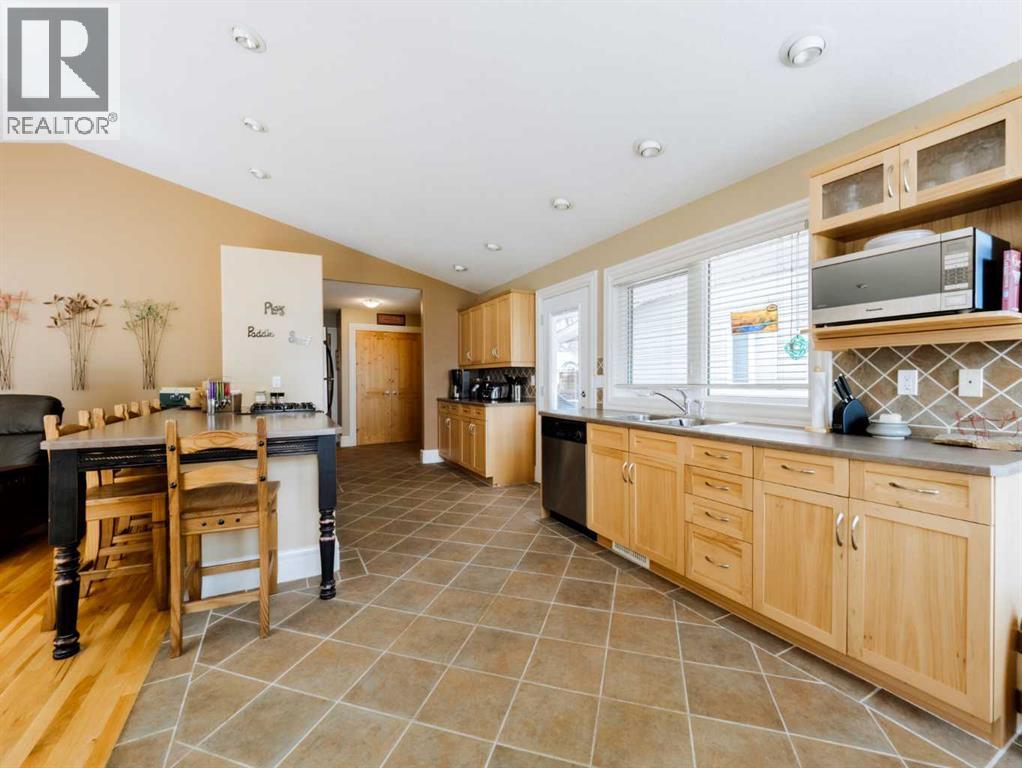 31 Lakeshore Drive, Sundance Beach, Alberta  T0C 2C0 - Photo 12 - A2293620